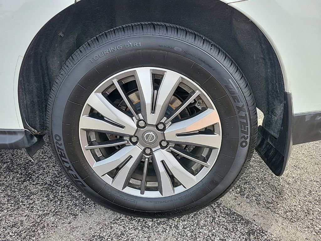 Used 2018 Nissan Pathfinder S FWD image 8