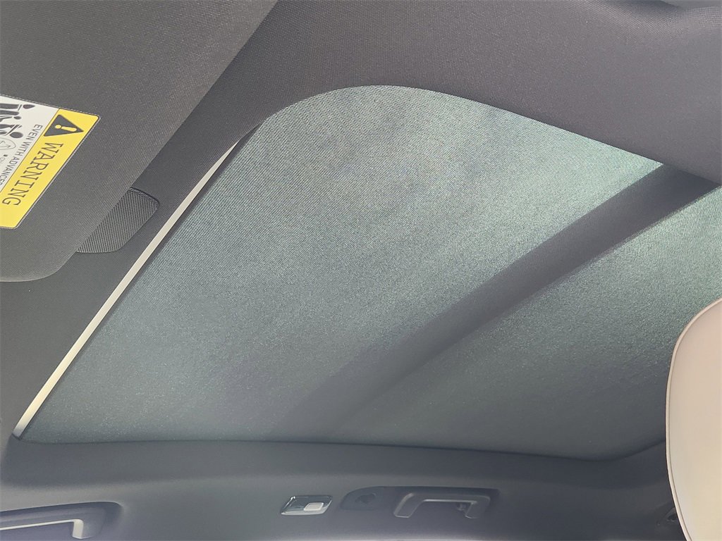 New 2026 Volvo XC90 B6 Ultra w/ Protection Package image 18