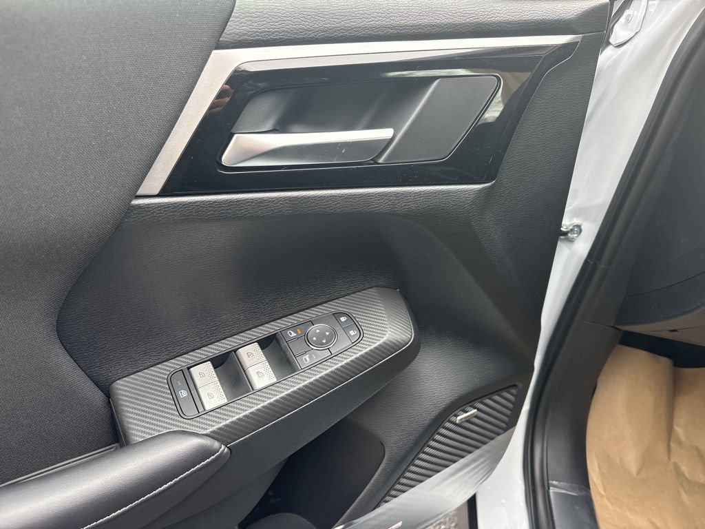 New 2026 Mitsubishi Outlander ES AWD/4WD image 13