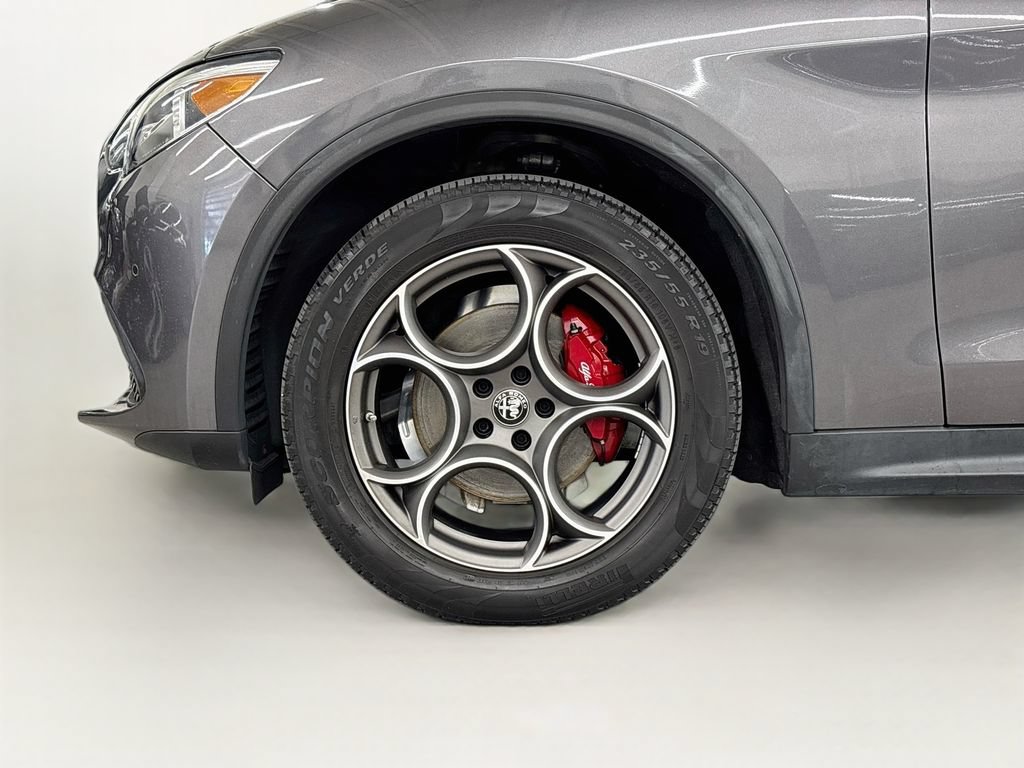 Used 2023 Alfa Romeo Stelvio Sprint AWD/4WD image 27