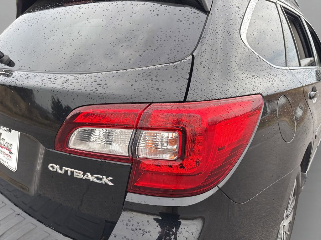 Used 2018 Subaru Outback 2.5i Limited image 29