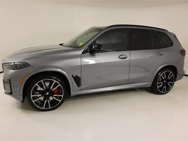 Used 2025 BMW X5 M60i image 2