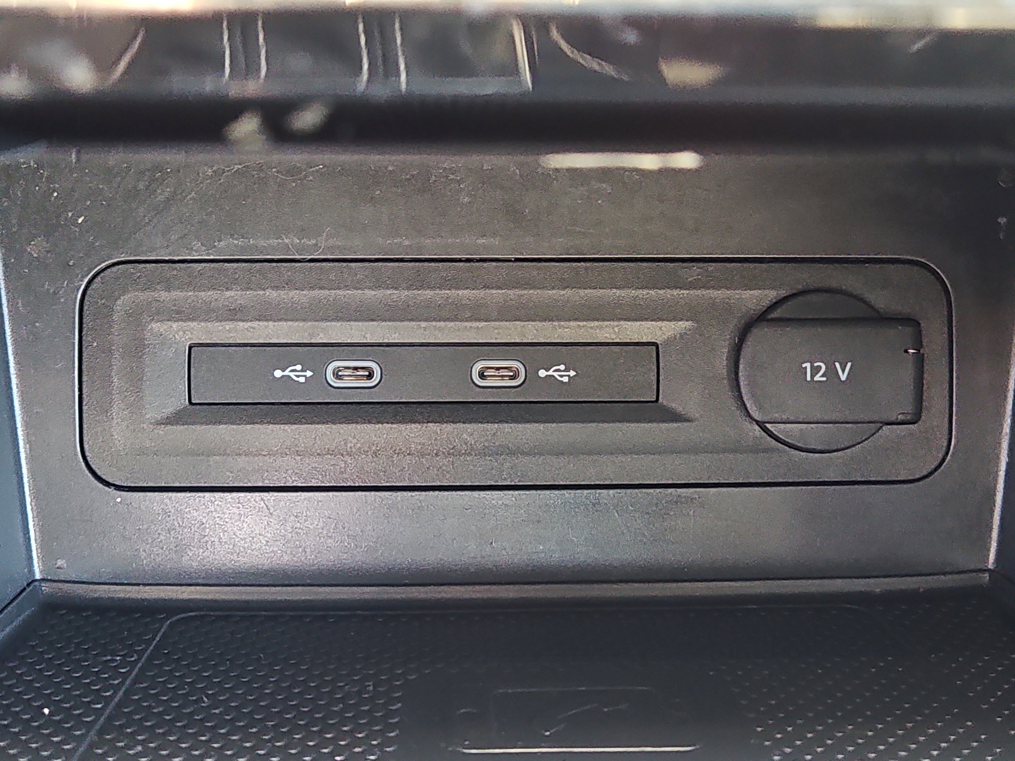 Certified 2022 Volkswagen Atlas SE image 10