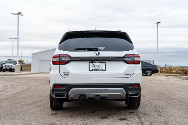 New 2026 Honda Pilot Touring image 6