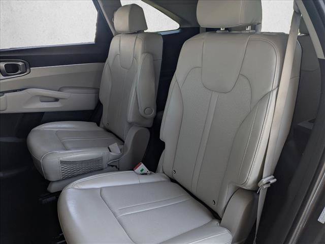 Used 2022 Kia Sorento EX FWD image 19