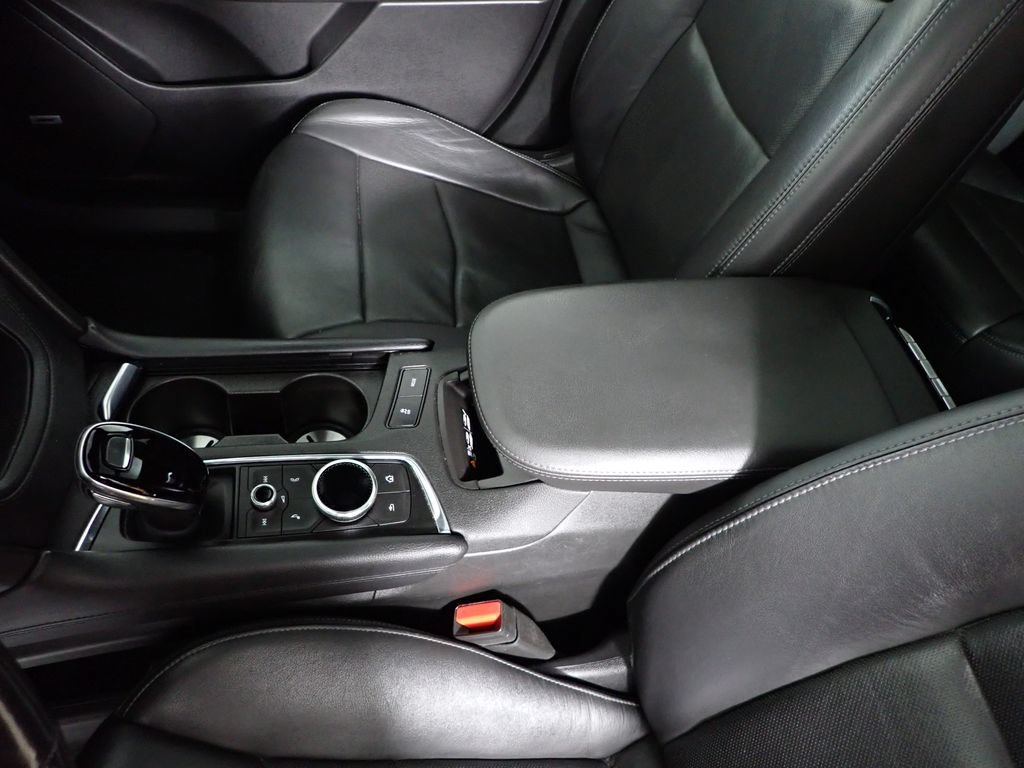 Used 2020 Cadillac XT6 Premium Luxury FWD image 33