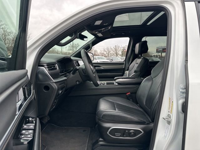 Certified 2024 Jeep Wagoneer Series II image 9