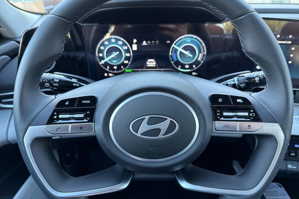 New 2026 Hyundai Elantra Limited FWD image 19