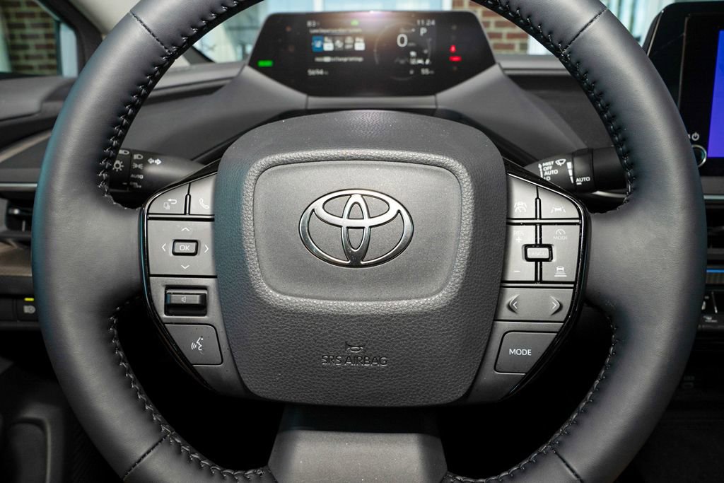 Used 2026 Toyota Prius XLE image 18