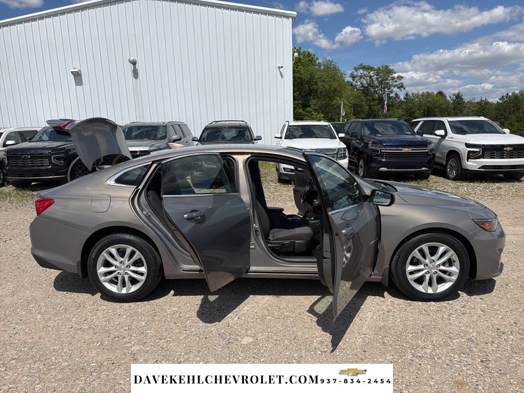 Used 2018 Chevrolet Malibu LT FWD image 30