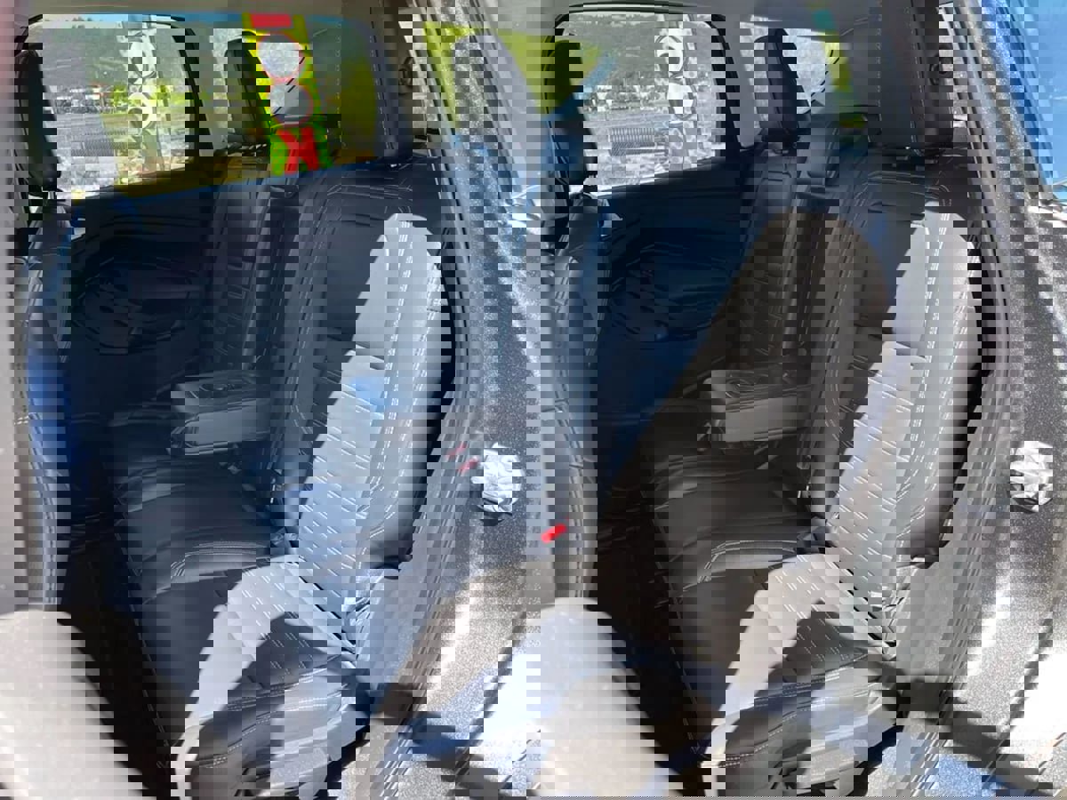 Used 2019 Ford Escape SEL image 22