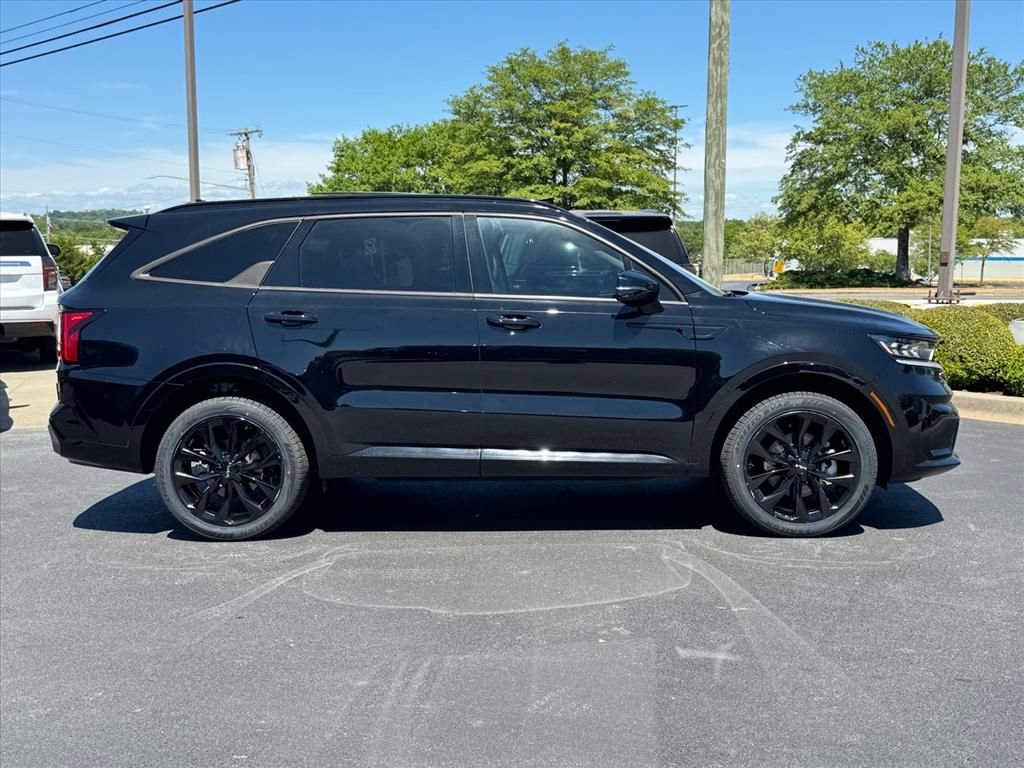 Certified 2023 Kia Sorento SX image 2