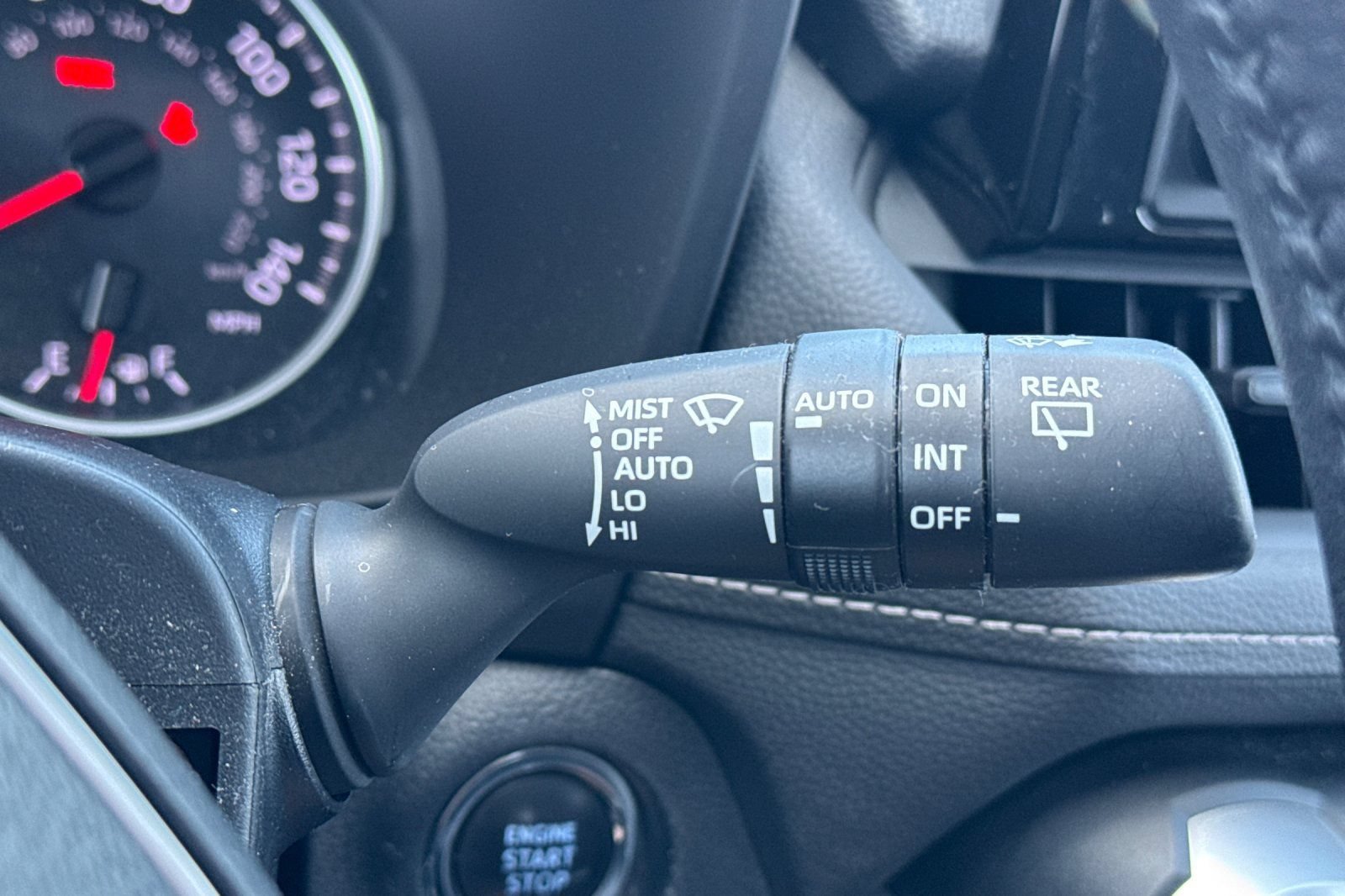 Used 2022 Toyota RAV4 XLE w/ Convenience Package AWD/4WD image 40