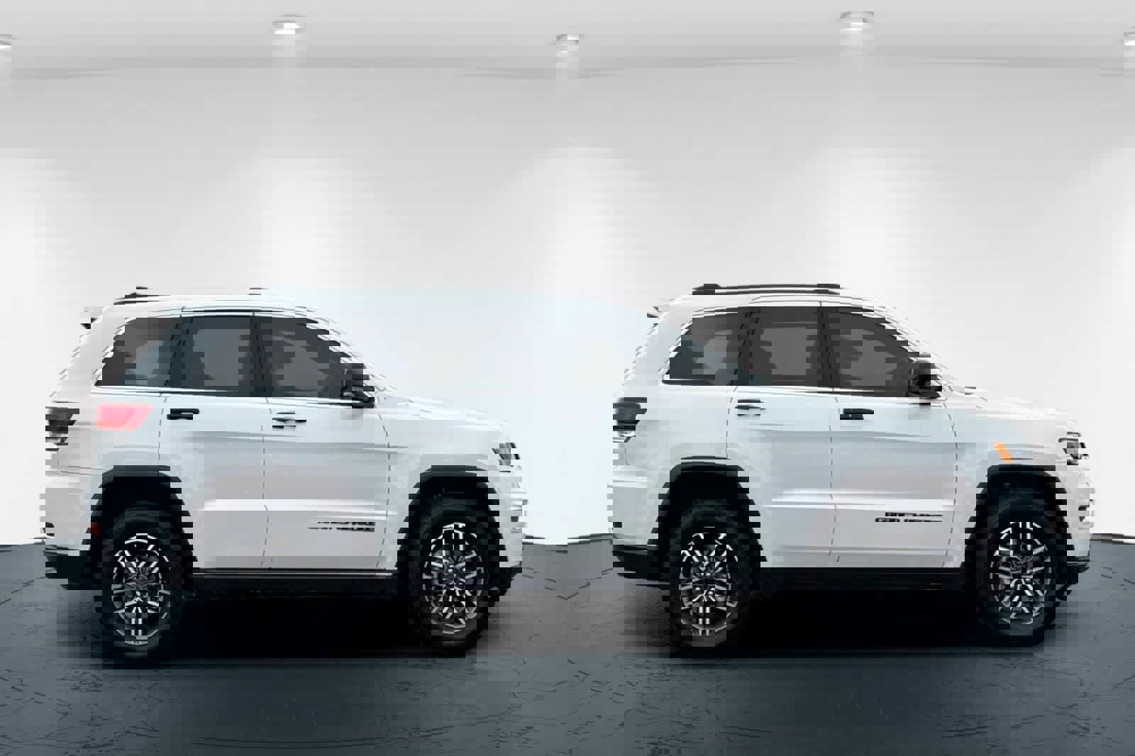 Used 2022 Jeep Grand Cherokee Limited image 6