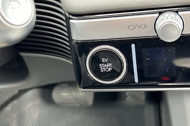 Certified 2024 Hyundai Ioniq 5 SEL AWD/4WD image 28