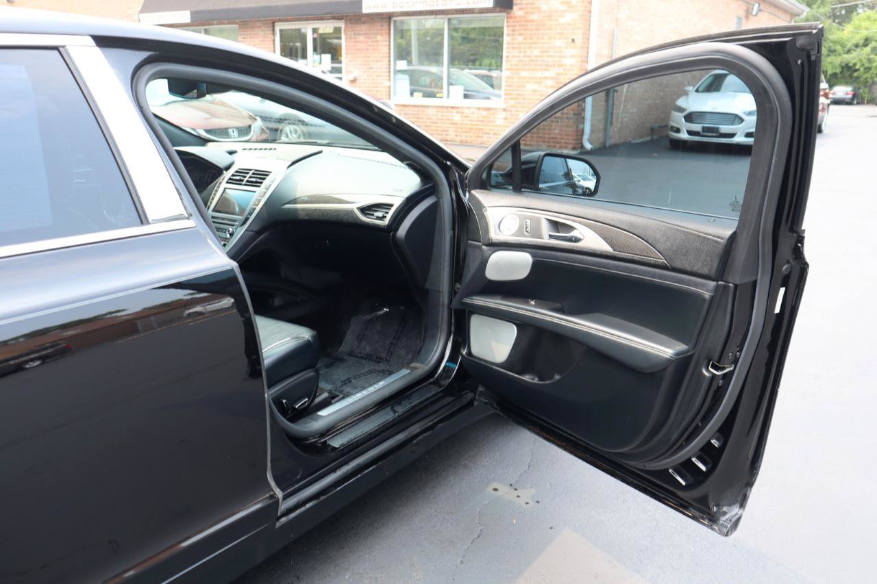 Used 2017 Lincoln MKZ Reserve w/ Luxury Package AWD/4WD image 10