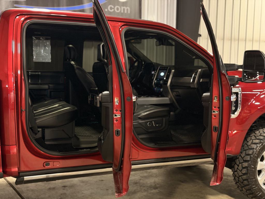 Used 2018 Ford F350 Platinum w/ Platinum Ultimate Package image 5