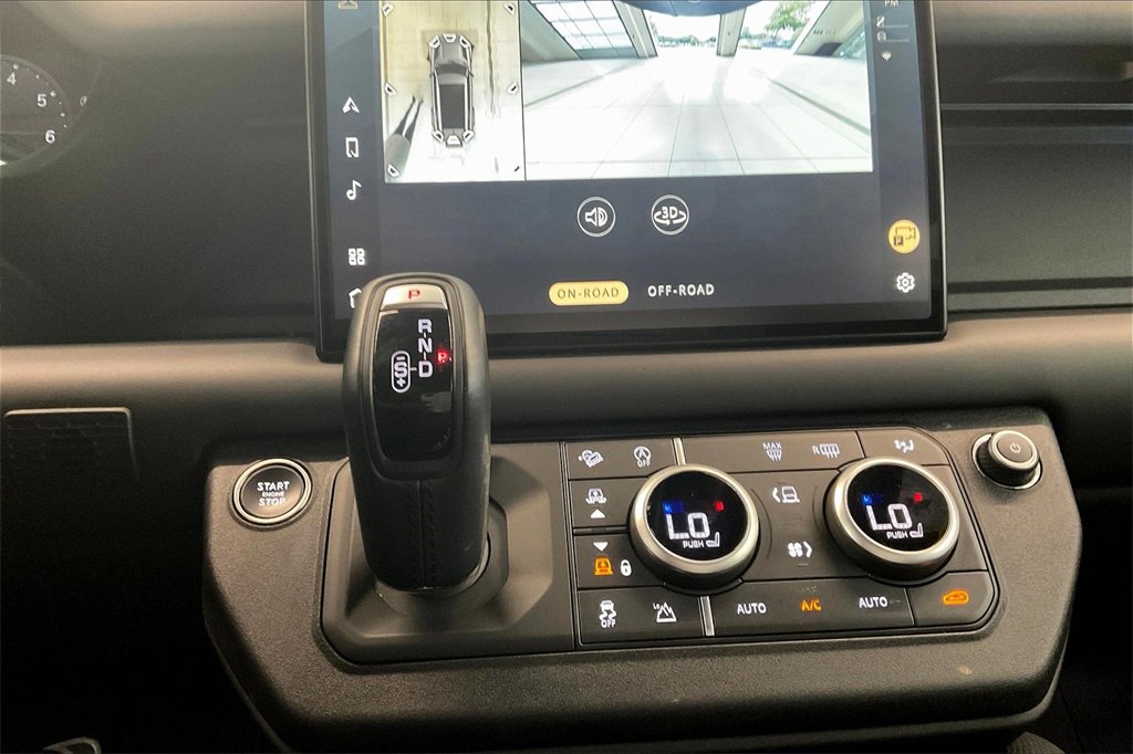 Used 2024 Land Rover Defender 130 Outbound image 31