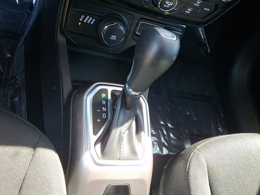 Used 2022 Jeep Renegade Latitude AWD/4WD image 22