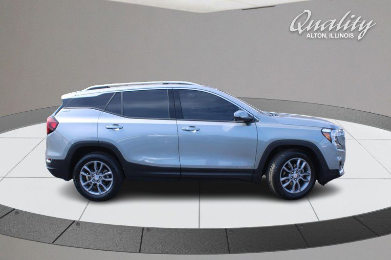 Certified 2024 GMC Terrain SLT image 3