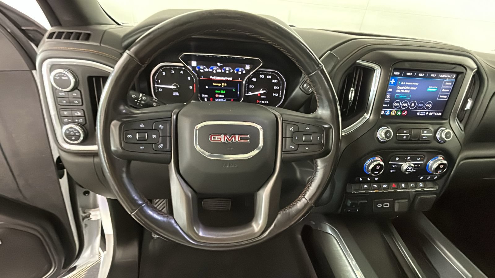 Used 2022 GMC Sierra 1500 AT4 w/ AT4 Premium Package AWD/4WD image 17