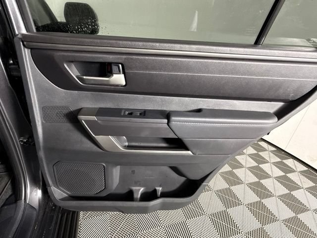Used 2024 Toyota Sequoia SR5 w/ SR5 Premium Package AWD/4WD image 33