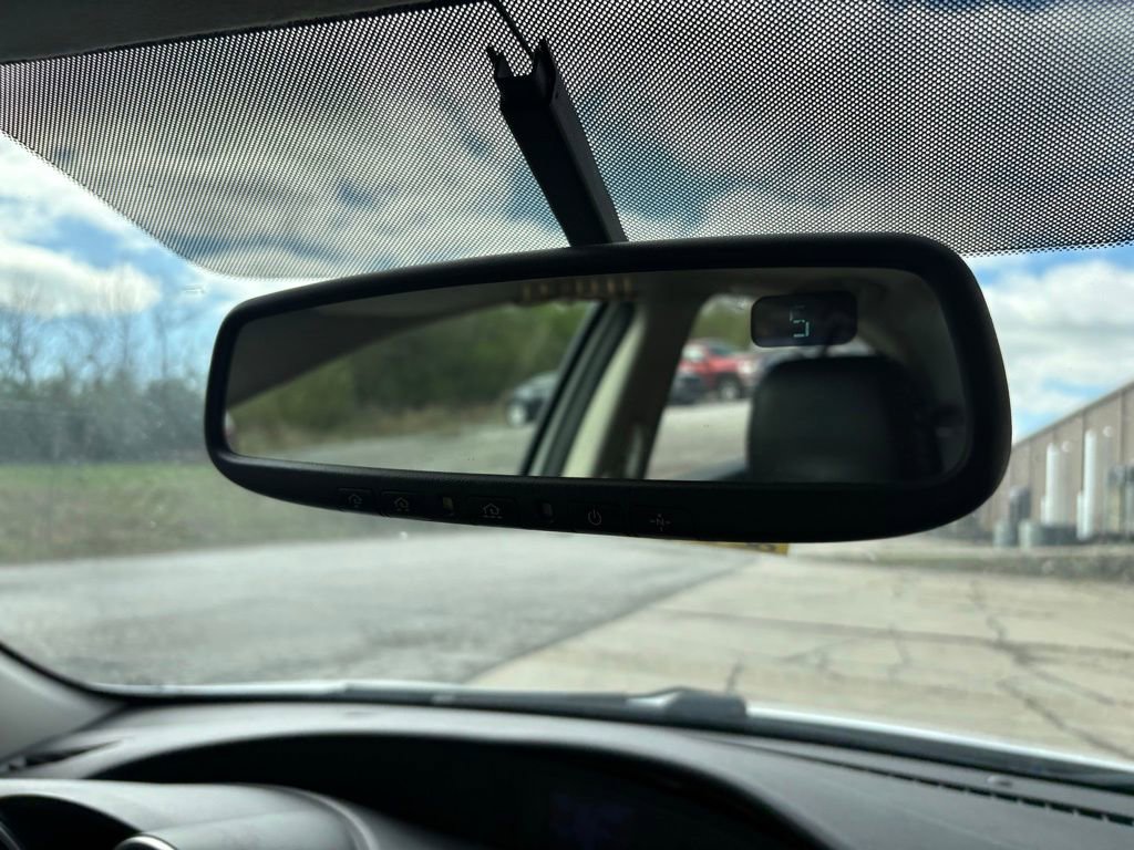 Used 2012 MAZDA MAZDA3 i Touring image 22