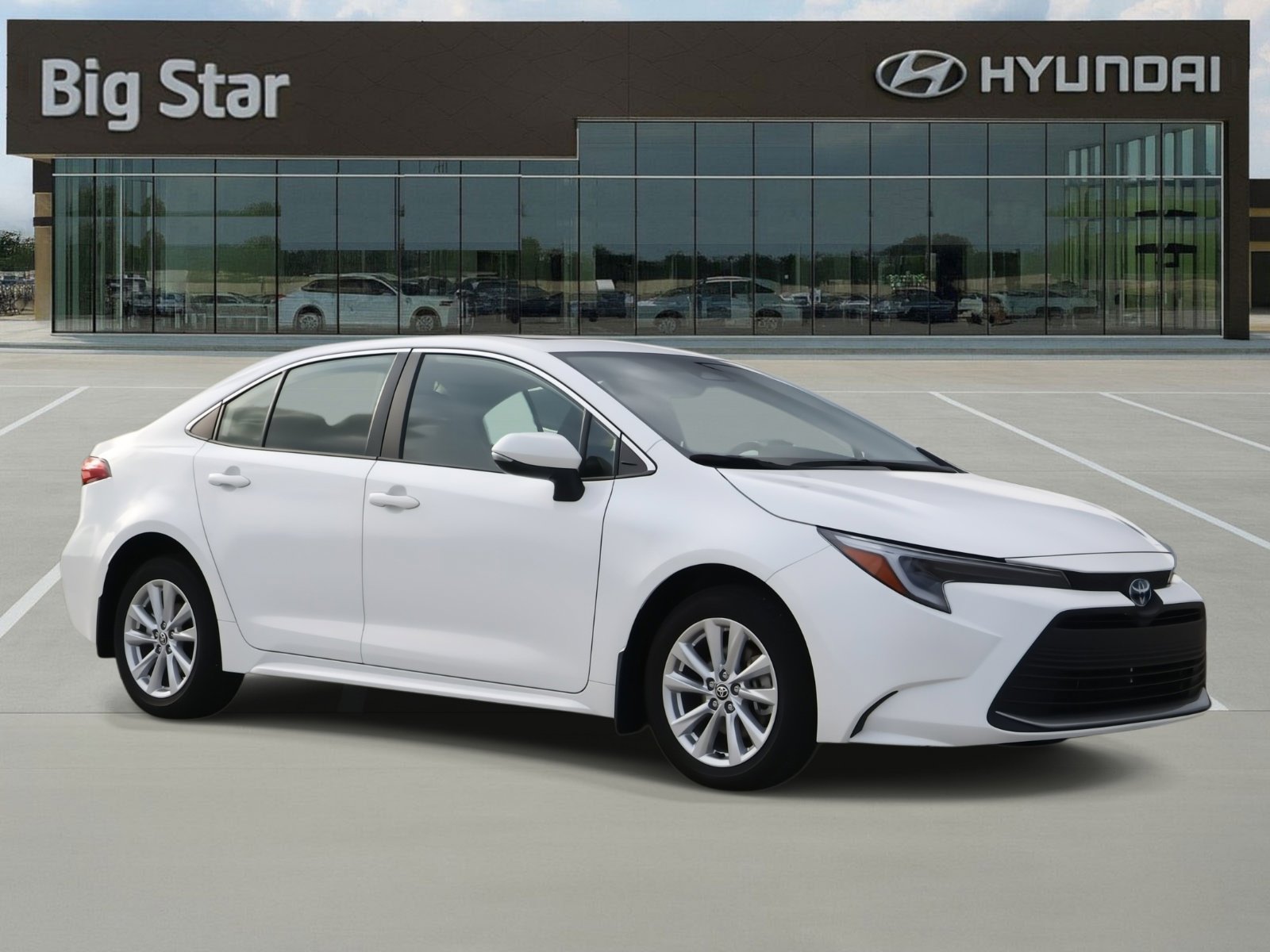 Used 2024 Toyota Corolla XLE image 6