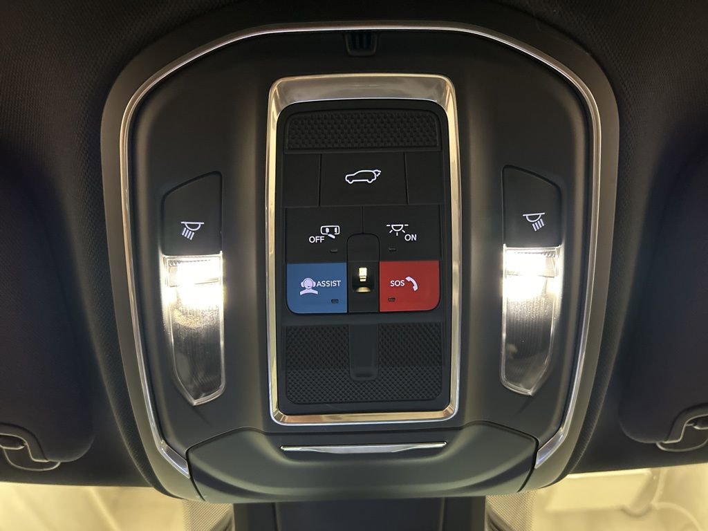 New 2026 Jeep Cherokee Limited image 25