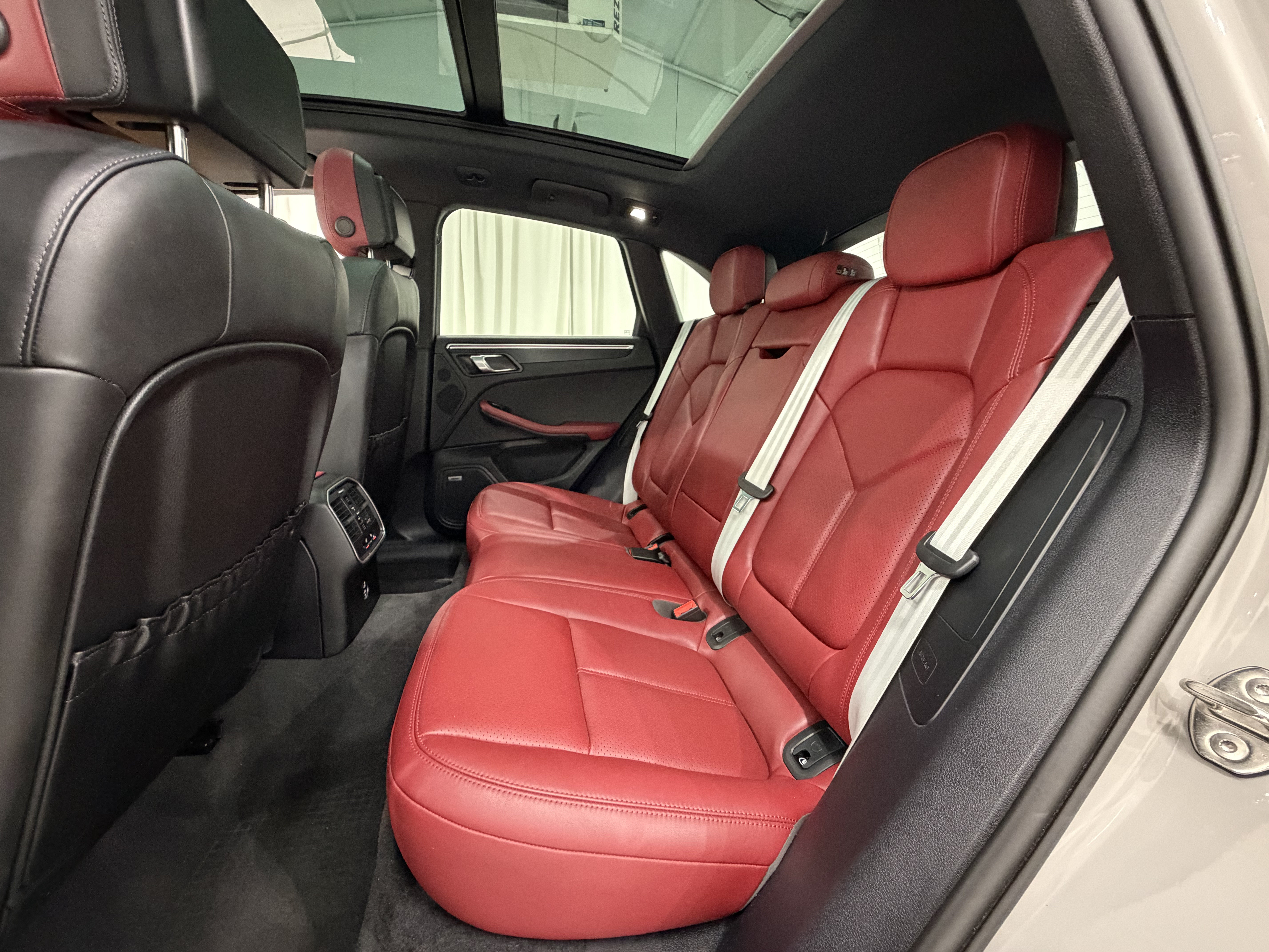 Certified 2023 Porsche Macan GTS AWD/4WD image 21