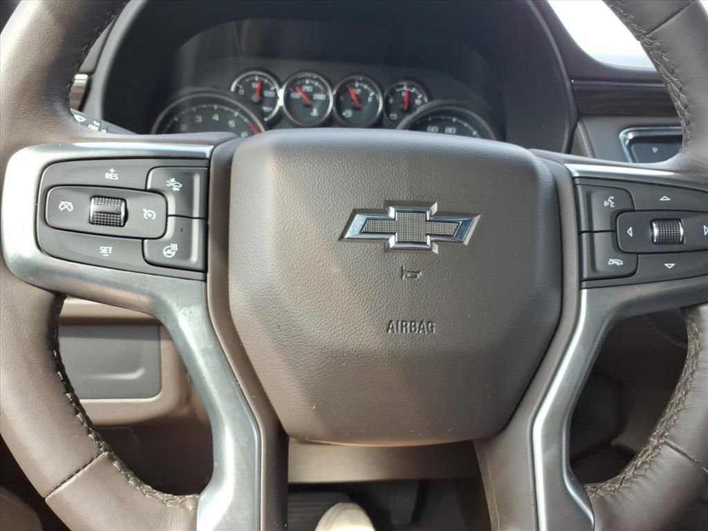 Used 2021 Chevrolet Tahoe Z71 w/ Luxury Package image 24