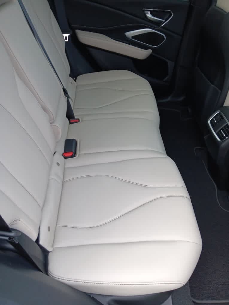 Used 2025 Acura RDX SH-AWD image 17