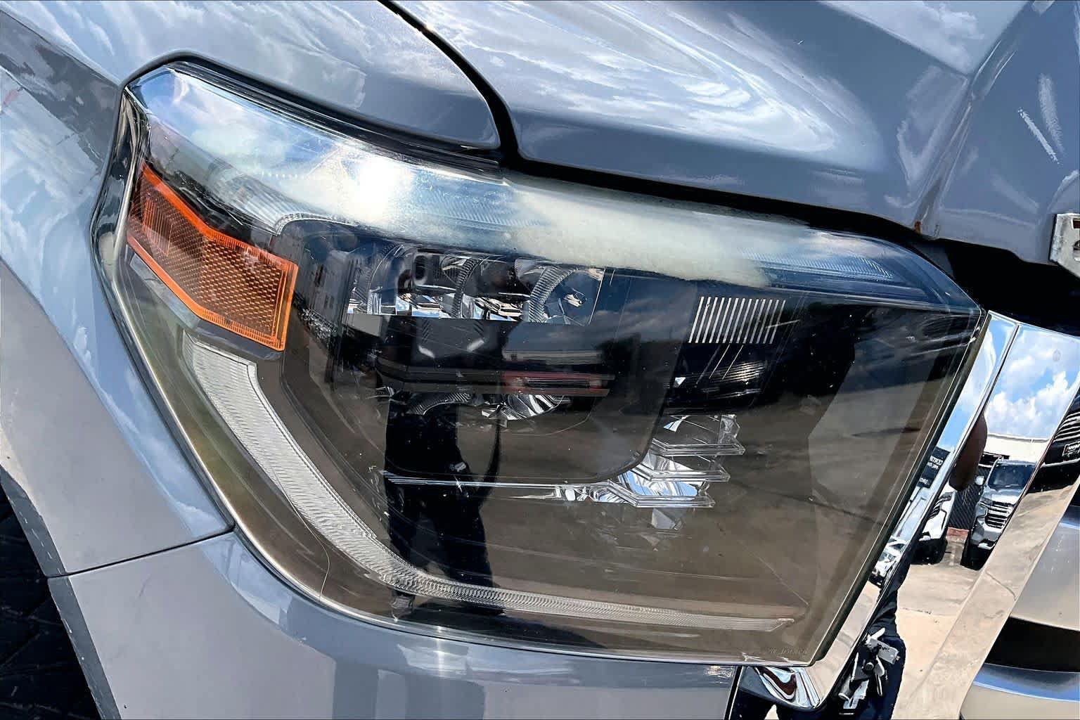 Used 2020 Toyota Tundra Limited w/ Limited Premium Package AWD/4WD image 28