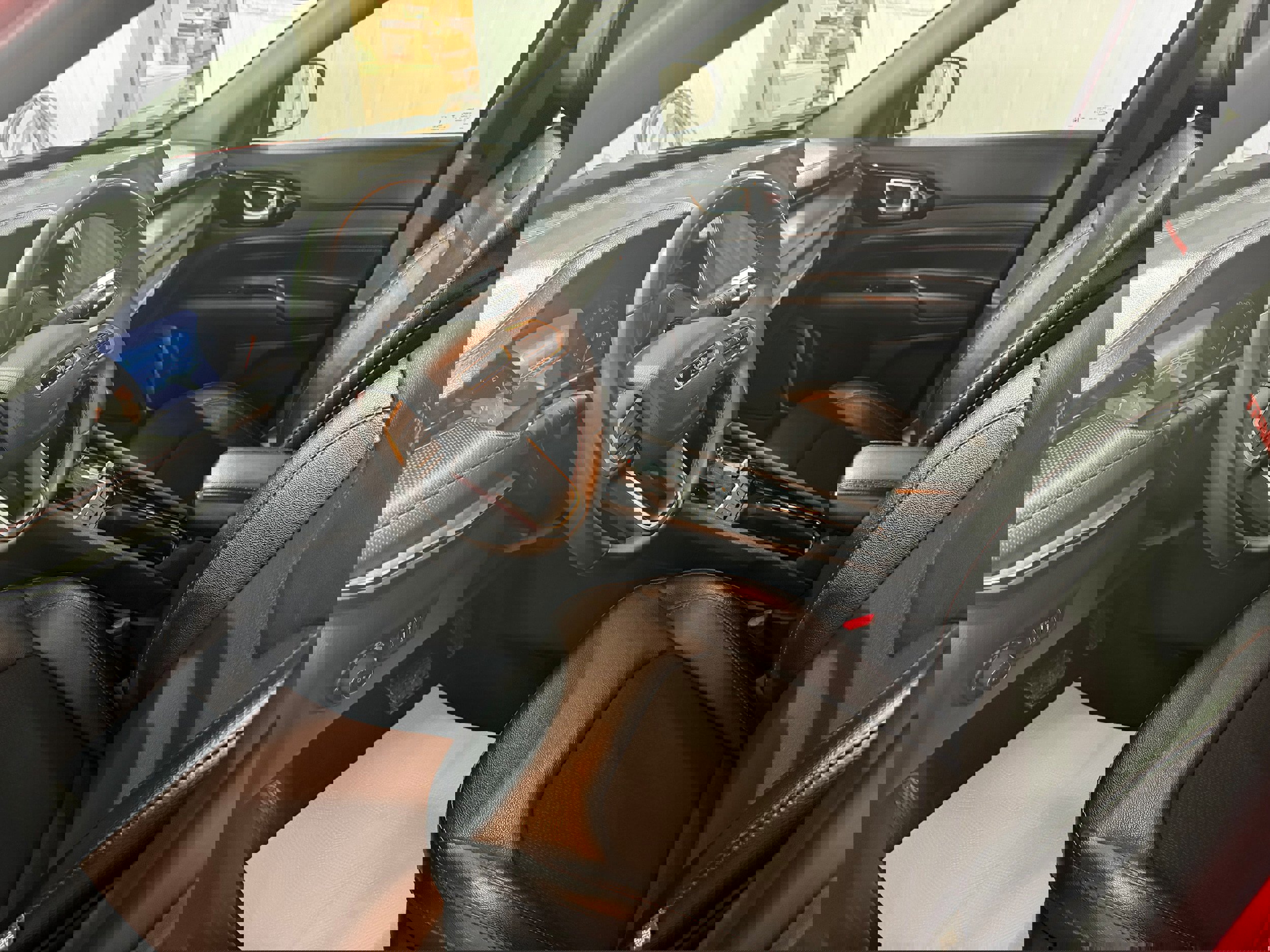 Used 2024 Jeep Compass Trailhawk image 9