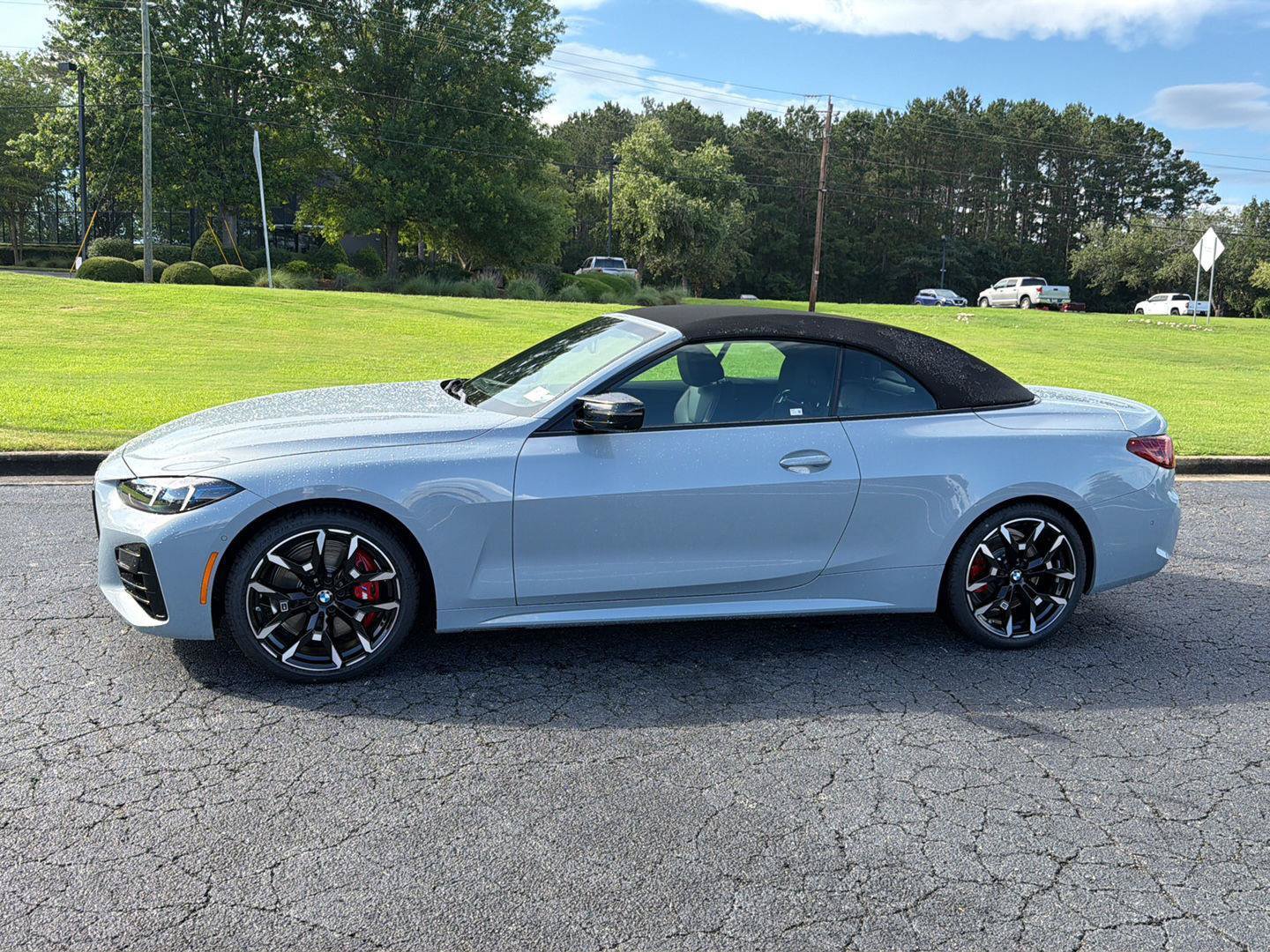 New 2027 BMW M440i Convertible w/ Premium Package RWD image 3