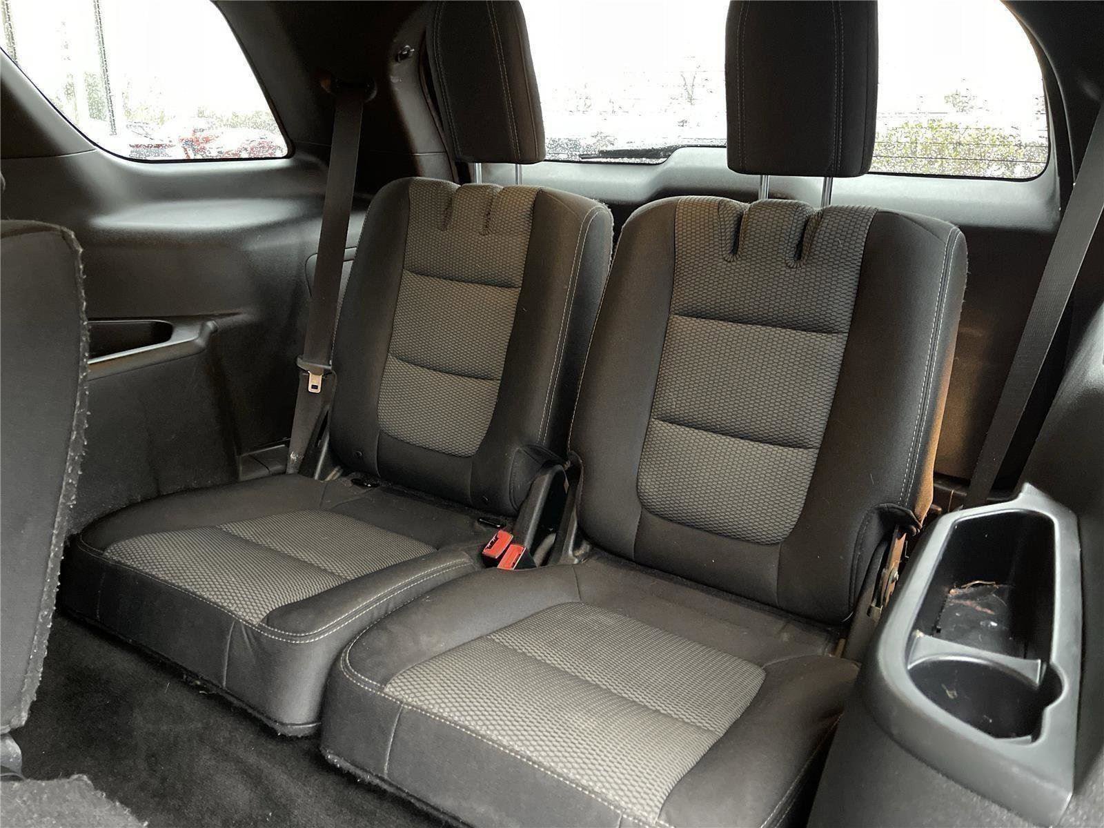 Used 2017 Ford Explorer XLT image 37