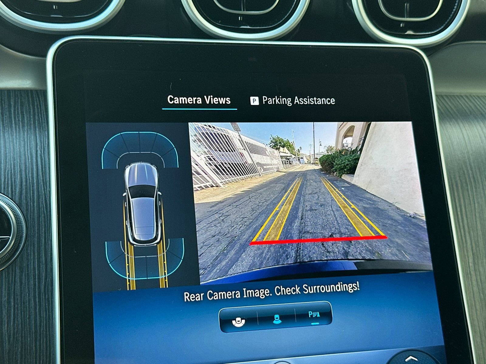 Used 2024 Mercedes-Benz GLC 300 image 22