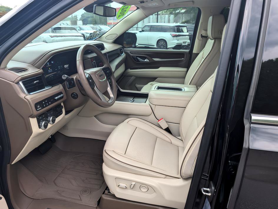 Used 2022 GMC Yukon Denali w/ Max Trailering Package AWD/4WD image 10