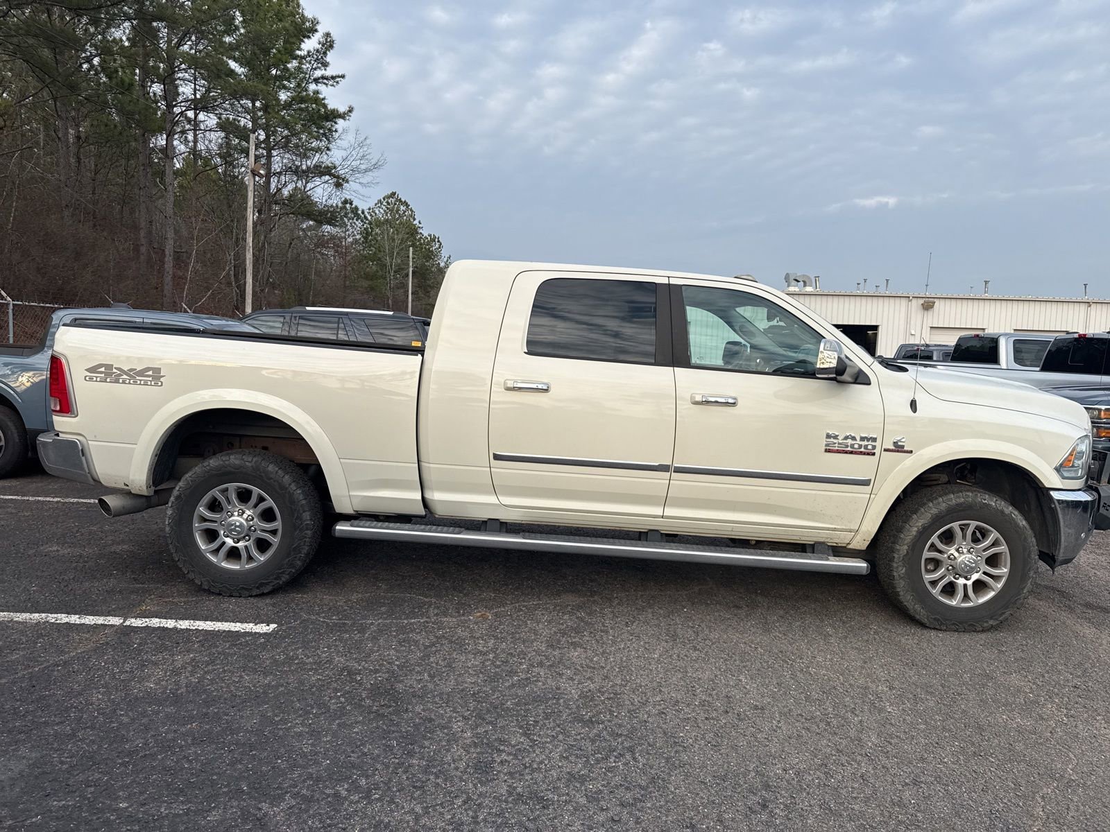 Used 2016 RAM 2500 Laramie w/ Convenience Group image 8