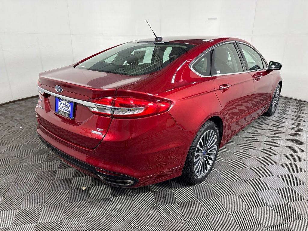 Used 2017 Ford Fusion SE w/ Fusion SE Technology Package AWD/4WD image 10
