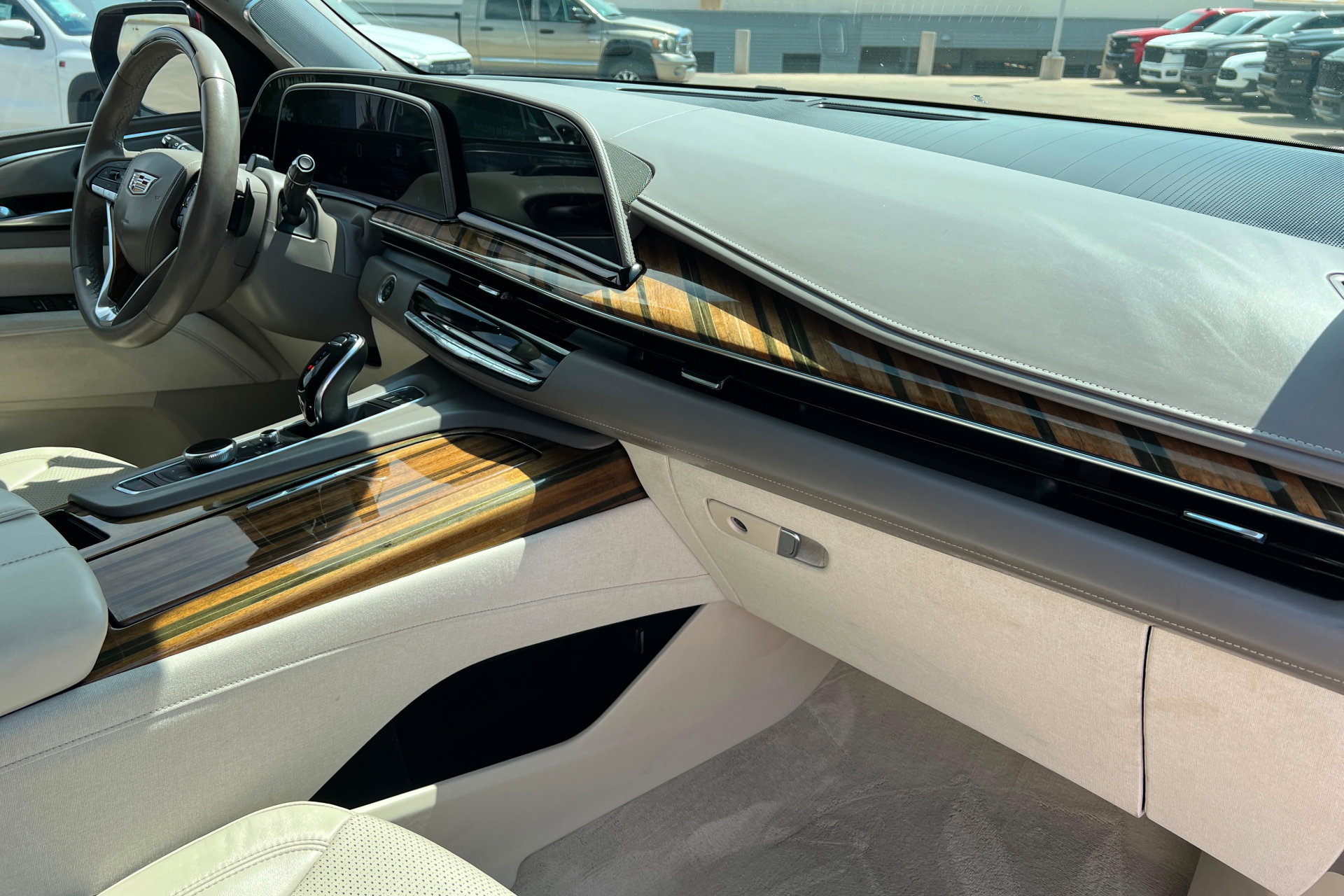 Used 2022 Cadillac Escalade Sport Platinum AWD/4WD image 26