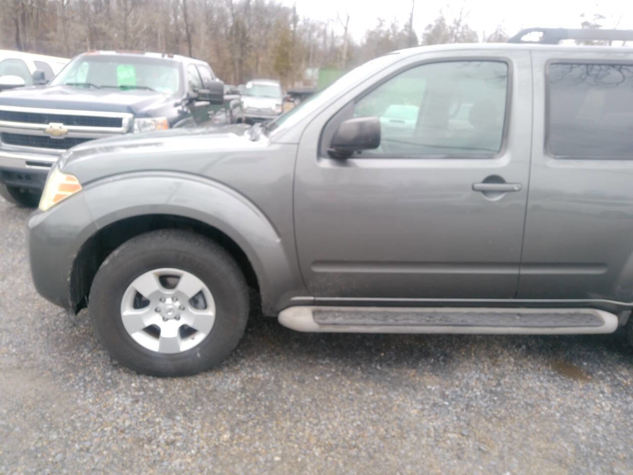Used 2009 Nissan Pathfinder S image 6