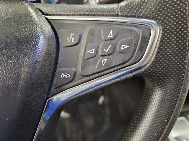 Used 2021 Chevrolet Equinox LS w/ LS Convenience Package FWD image 12