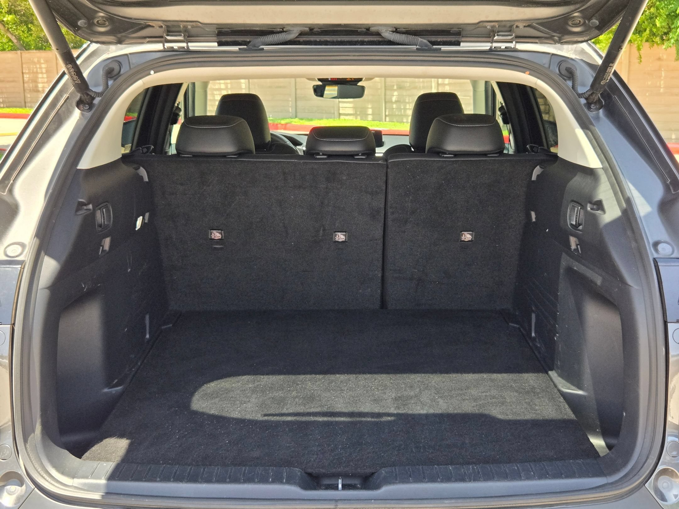 Used 2025 MAZDA CX-50 AWD 2.5 S w/ Preferred Package image 24
