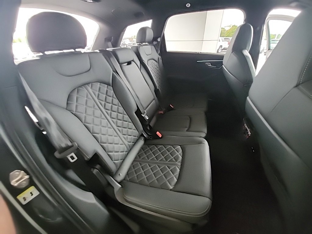 Used 2025 Audi SQ7 Prestige image 20