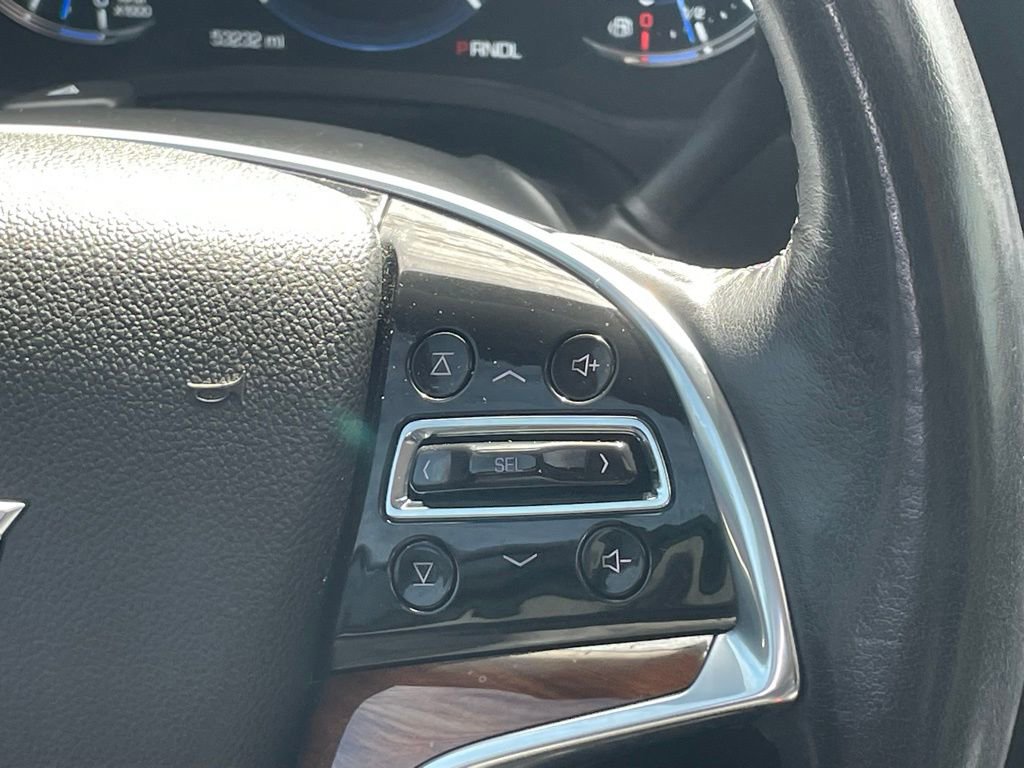 Certified 2020 Cadillac Escalade Luxury w/ Escalade Sport Edition image 39