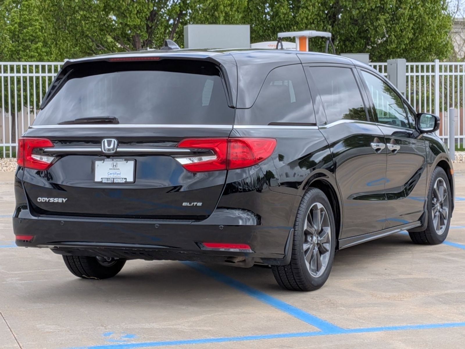 Certified 2023 Honda Odyssey Elite image 6