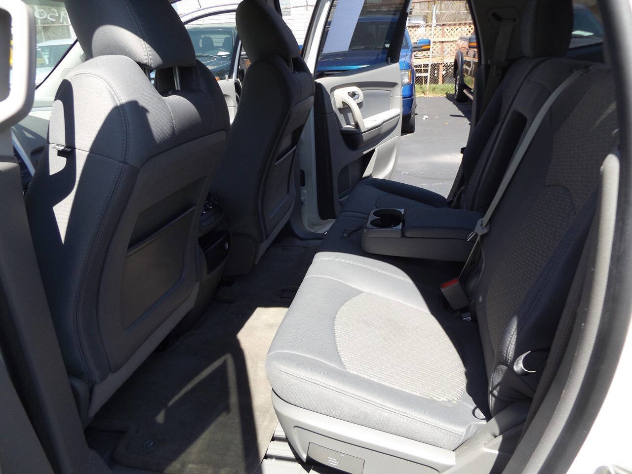 Used 2012 Chevrolet Traverse LS FWD image 16