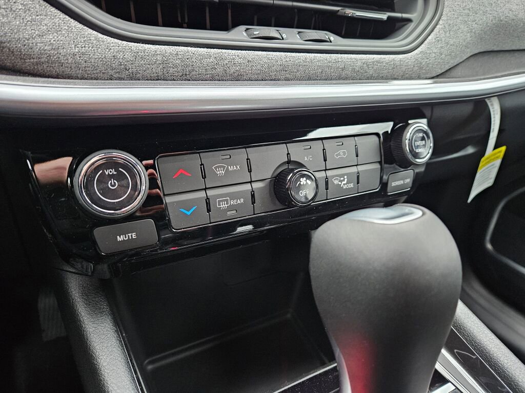 New 2026 Jeep Compass Latitude AWD/4WD image 23
