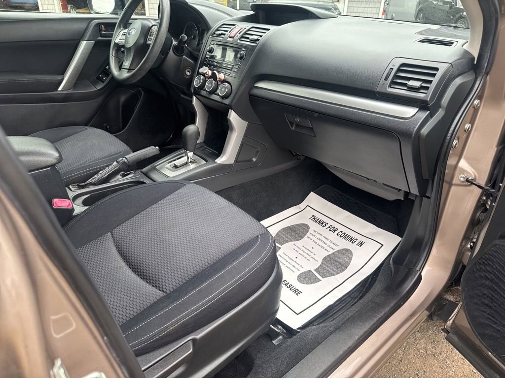 Used 2014 Subaru Forester 2.5i AWD/4WD image 39